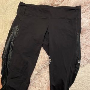 Black lululemon mixed material crop